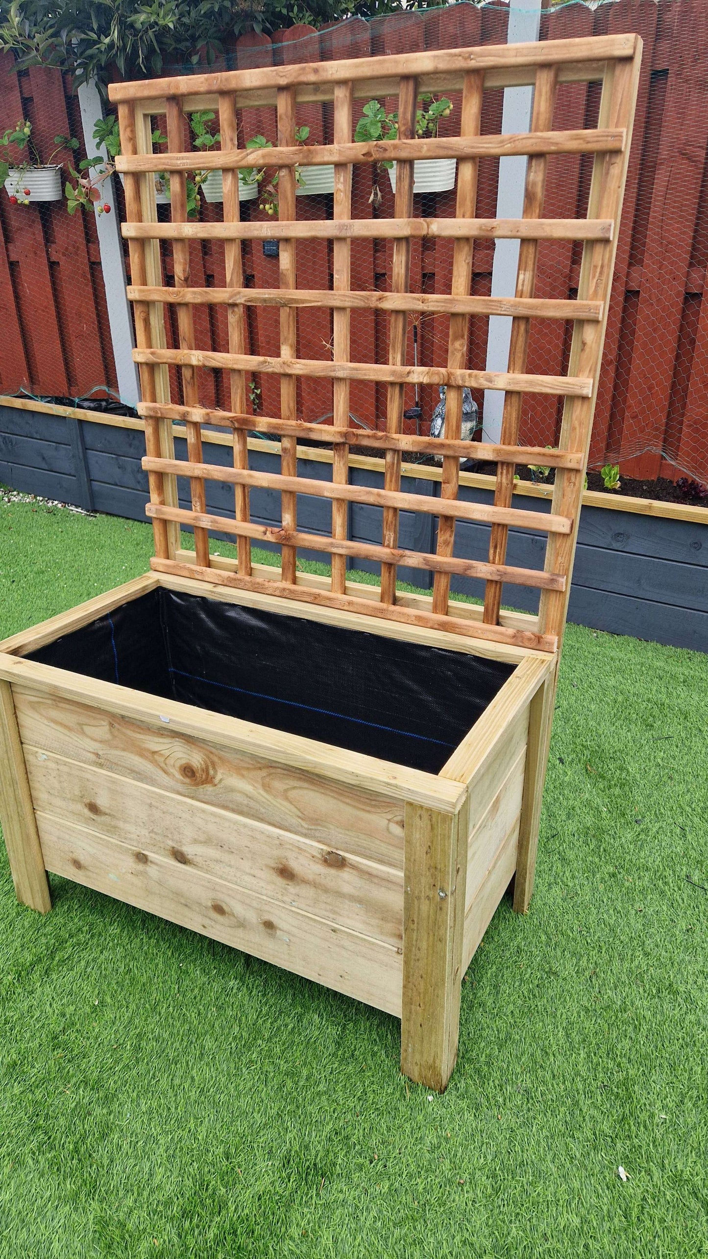 Handcrafted Wooden Planter with Trellis – Ideal for Climbing Plants