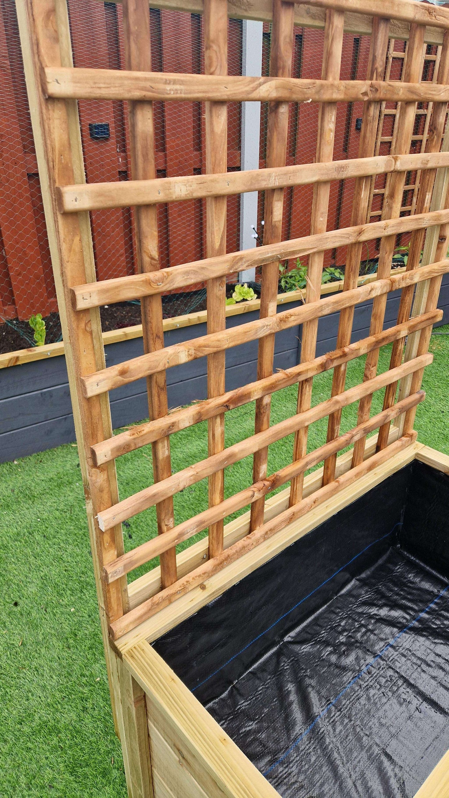 Handcrafted Wooden Planter with Trellis – Ideal for Climbing Plants