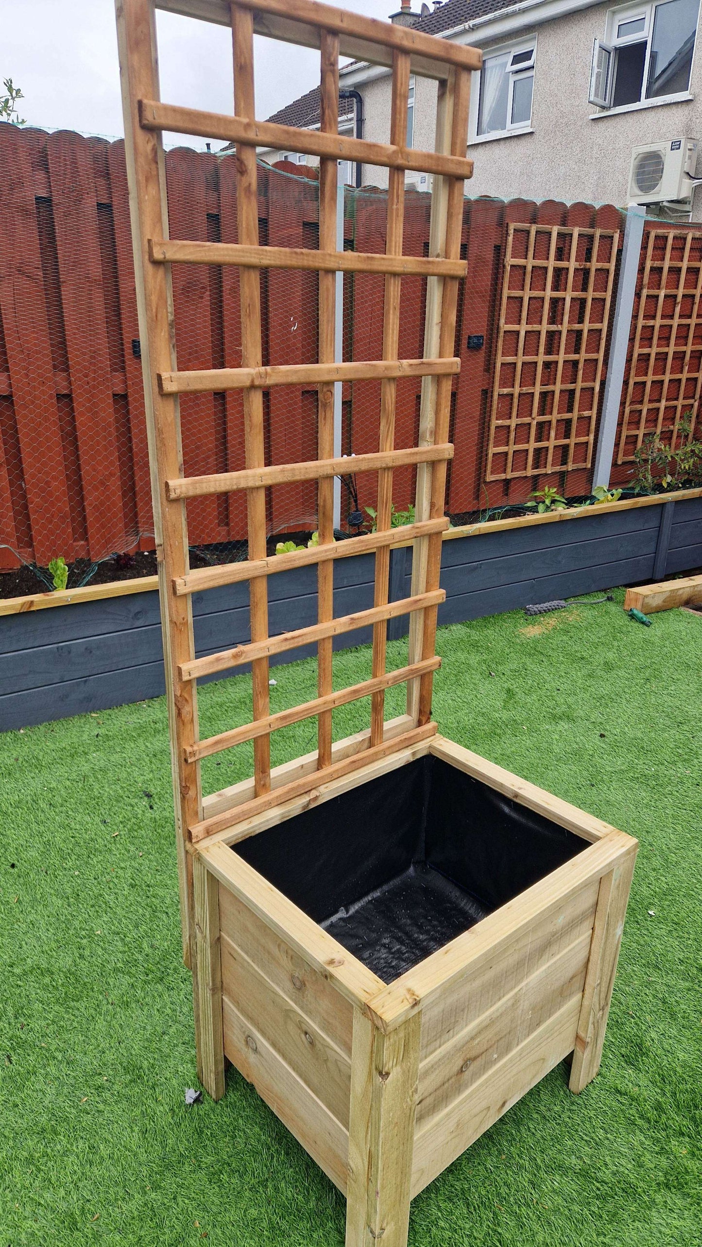 Handcrafted Wooden Planter with Trellis – Ideal for Climbing Plants