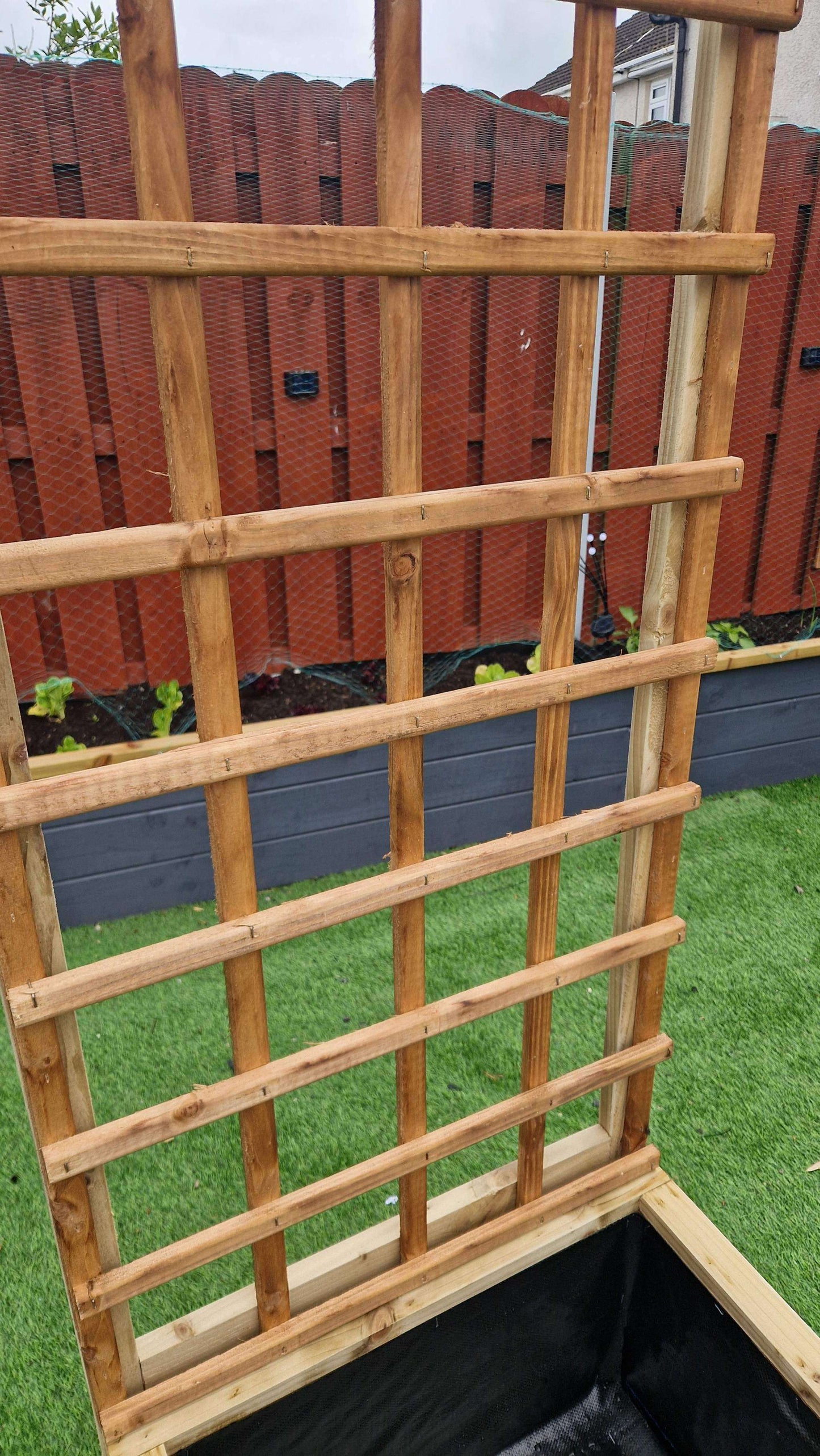 Handcrafted Wooden Planter with Trellis – Ideal for Climbing Plants